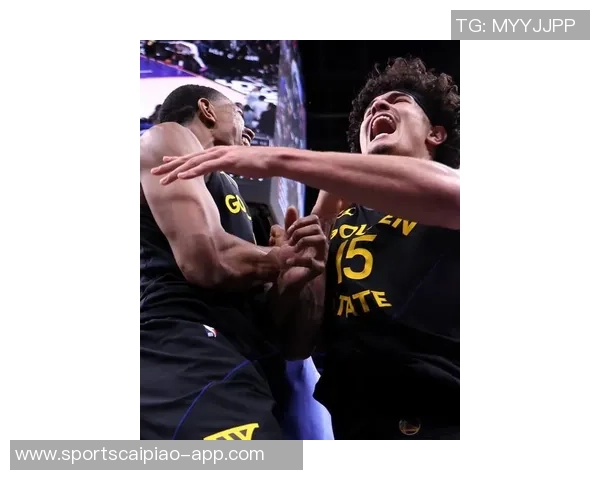 巴特勒上半场状态火热6投5中砍下16分助球队领先表现抢眼